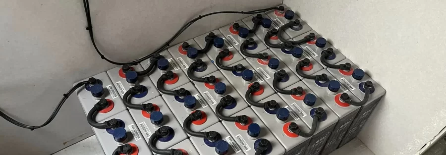 Instalaciones eléctricas en casas particulares y comercios · Sotolux Sl · Servicios profesionales de Instalaciones eléctricas residenciales, comerciales e industriales. Proyectos de electridad-ingenieria. Especialistas en instalaciones de telecomunicaciones y mantenimientos correctivos de instalaciones. Acometemos cualquier Proyectos de instalaciones solares que puedas necesitar